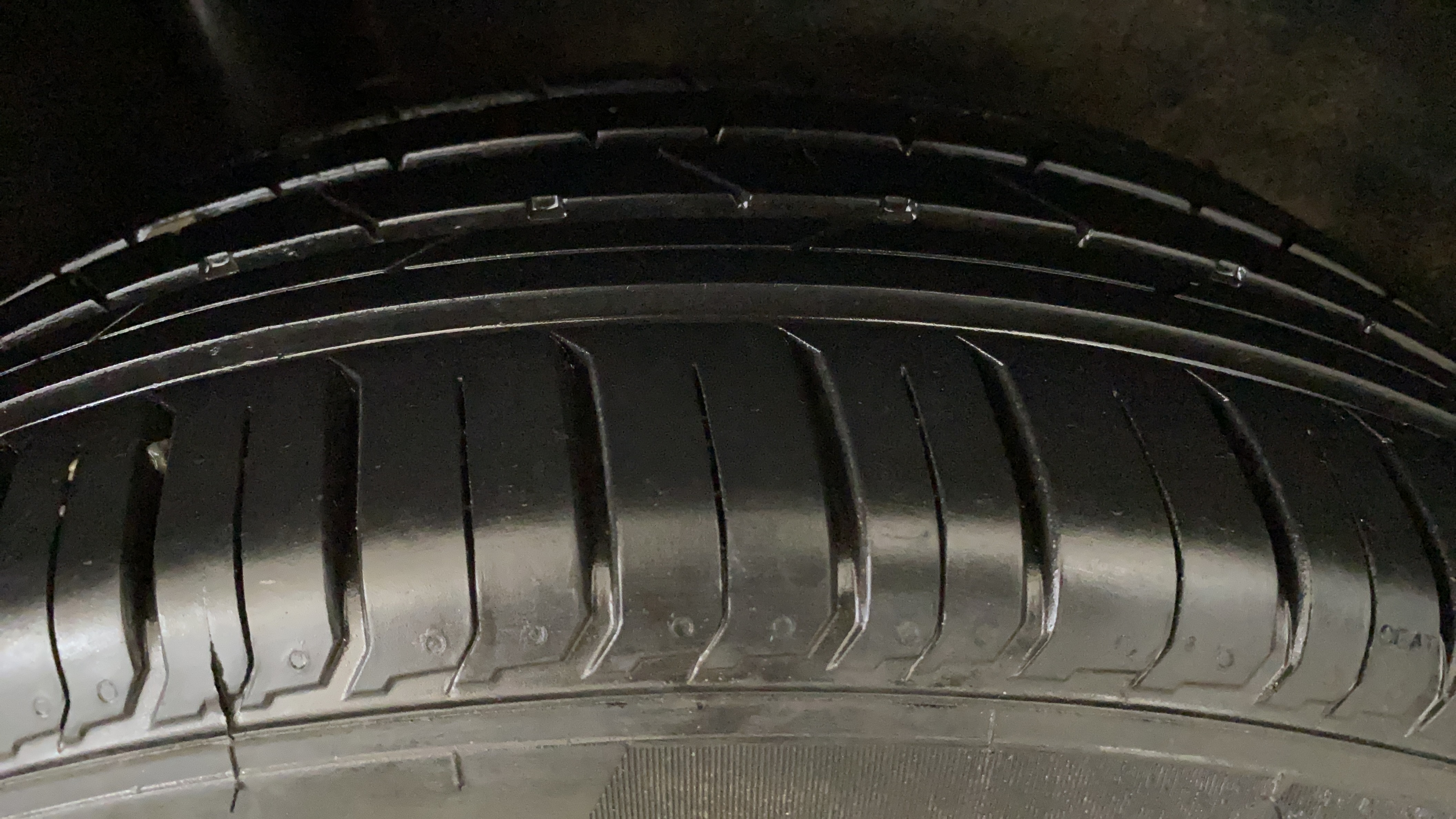 2018 Ford Ecosport TREND + 1.5L PETROL AT, Petrol, Automatic, 58,369 km, Right Rear Tyre Tread