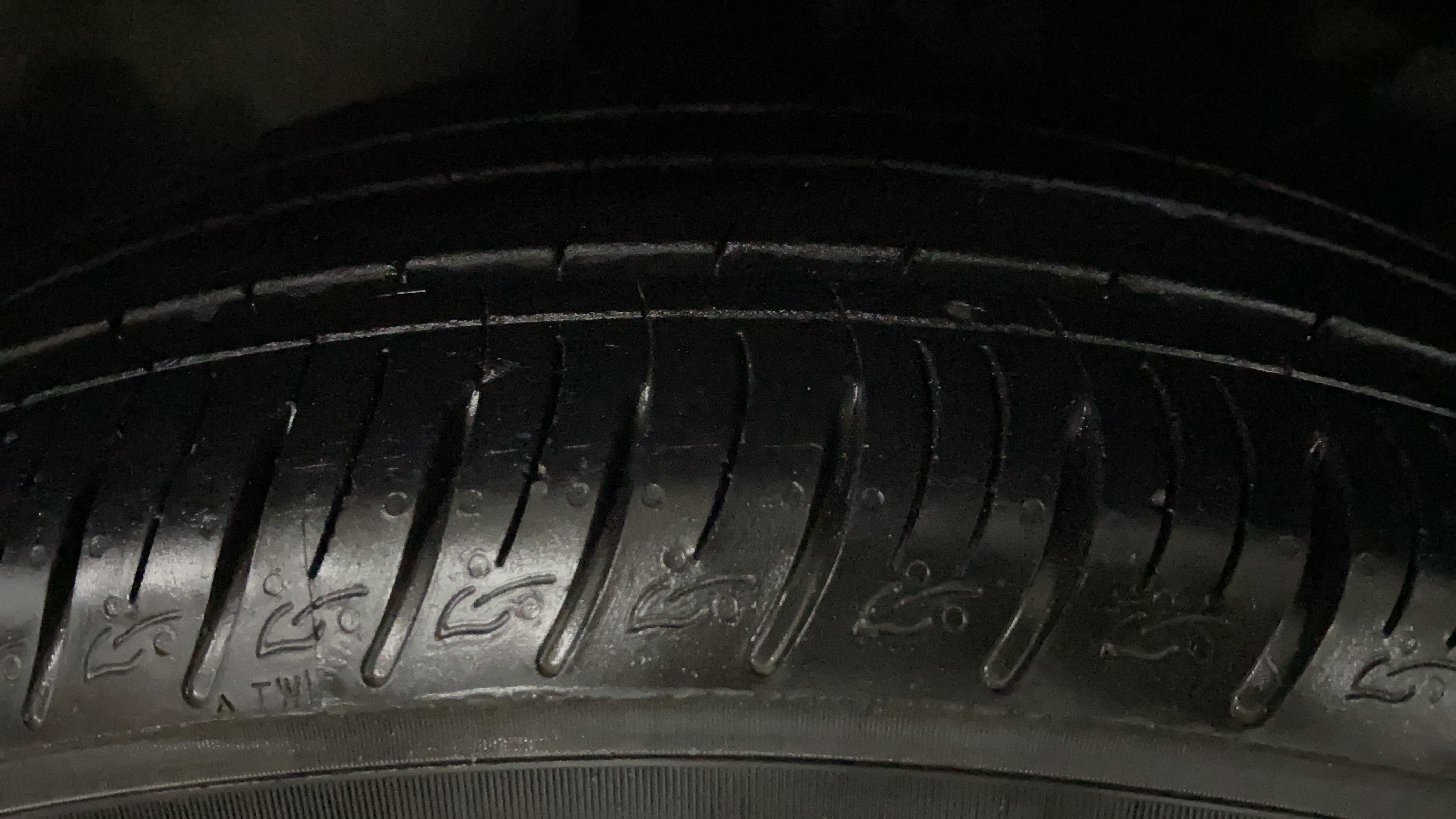 2024 KIA SONET HTK PLUS 1.0 TURBO PETROL IMT, Petrol, Manual, 22,103 km, Left Front Tyre Tread