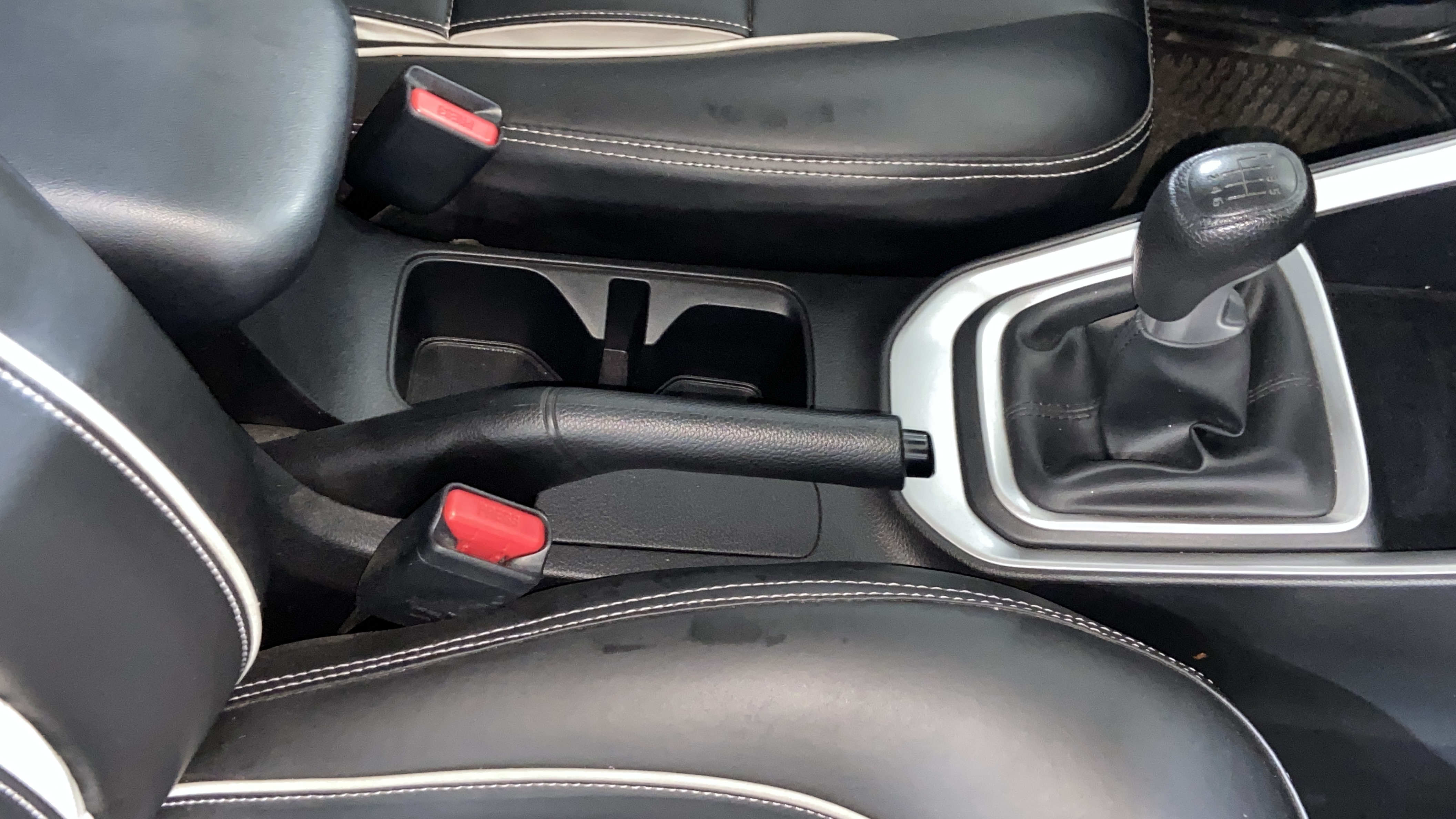 2024 KIA SONET HTK PLUS 1.0 TURBO PETROL IMT, Petrol, Manual, 22,103 km, Gear Lever
