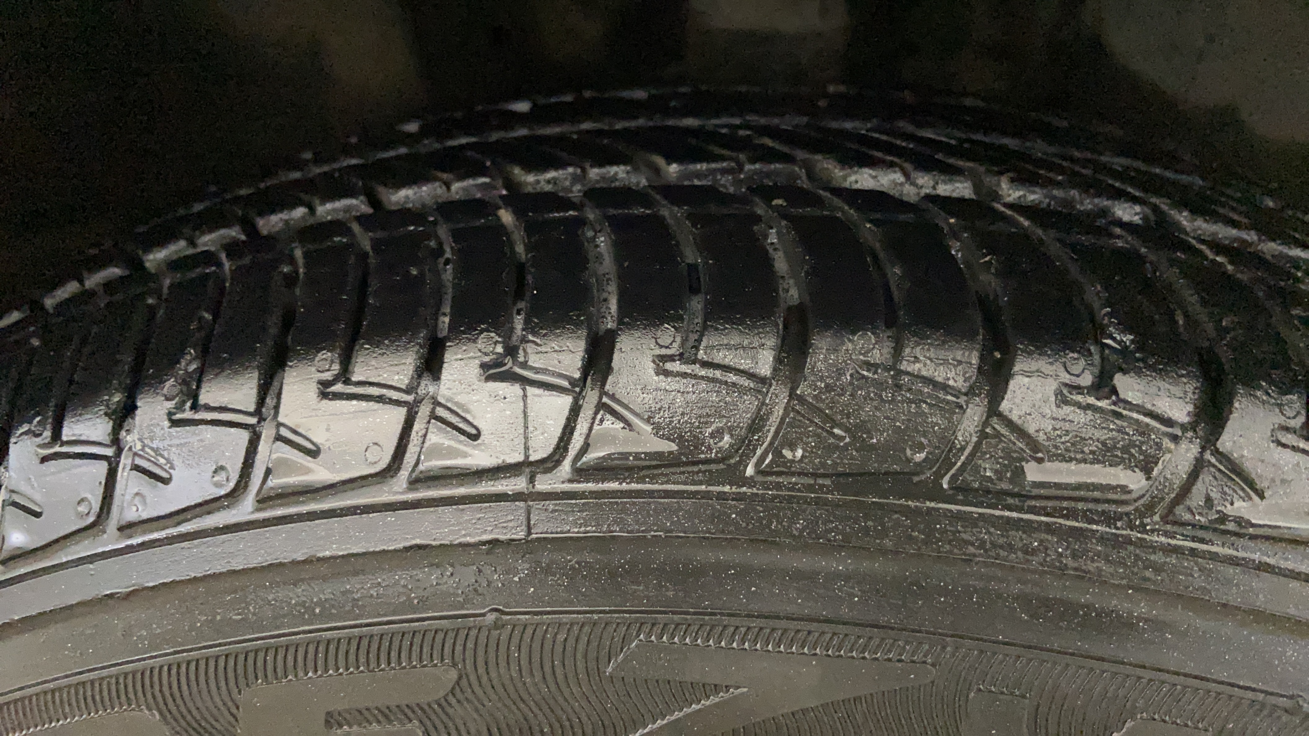 2021 Maruti New Wagon-R VXI 1.0, Petrol, Manual, 40,177 km, Left Front Tyre Tread