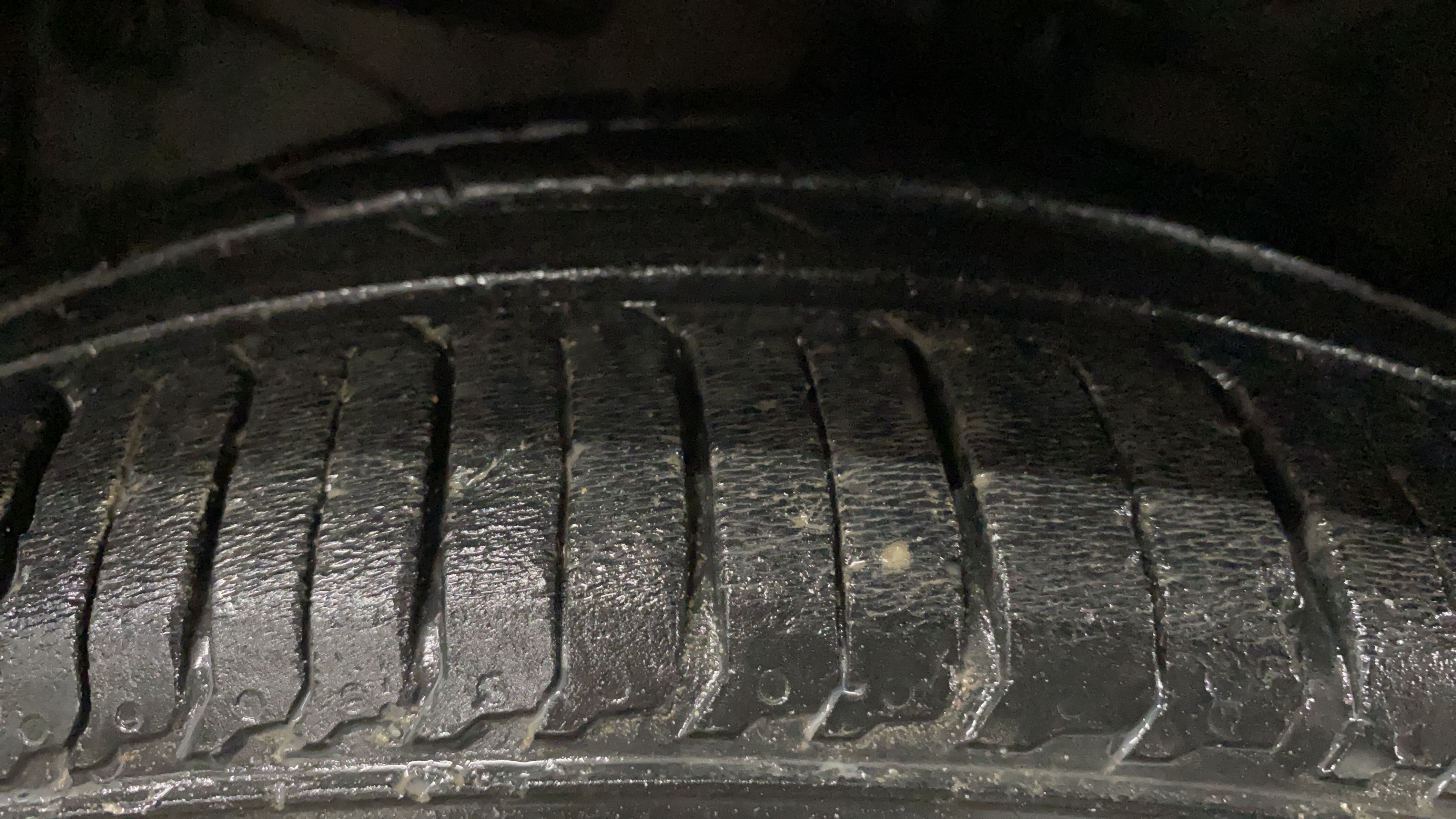 2015 Honda Amaze 1.2L I-VTEC S, Petrol, Manual, 74,038 km, Left Front Tyre Tread