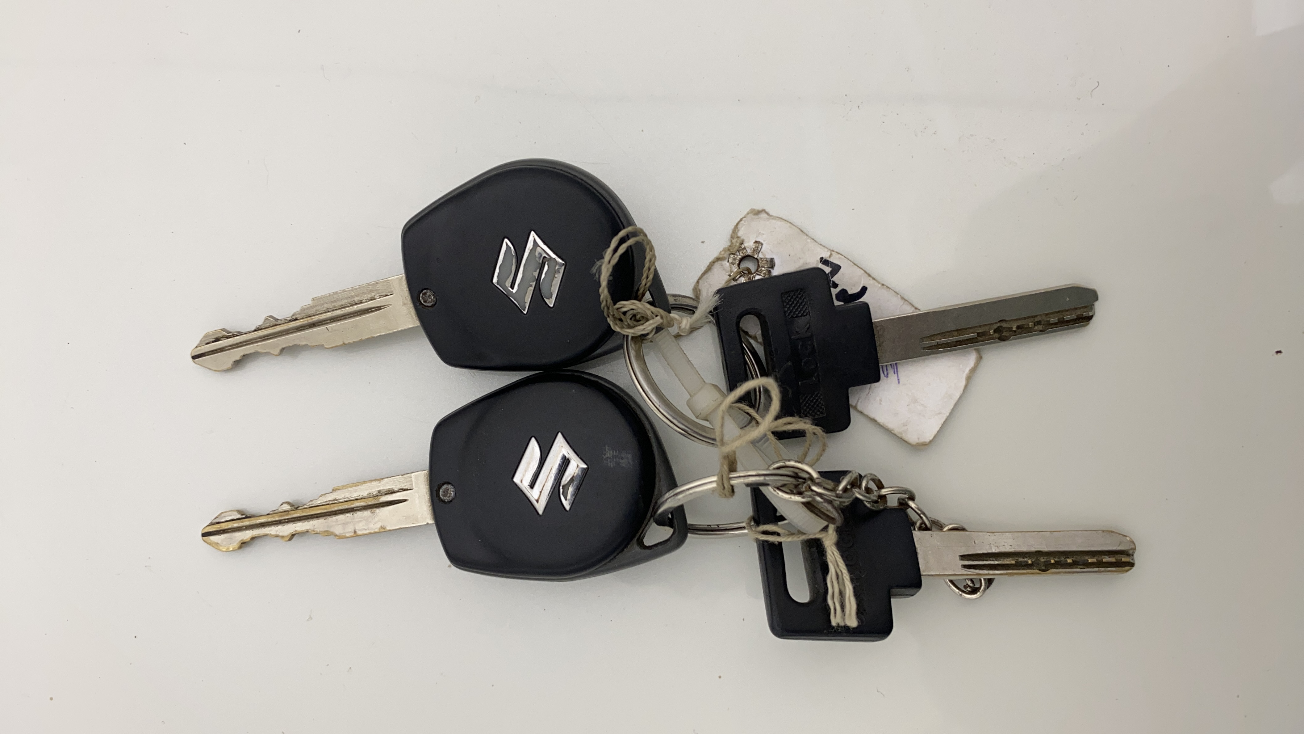 2015 Maruti Swift LXI (O), Petrol, Manual, 38,356 km, Key Close Up