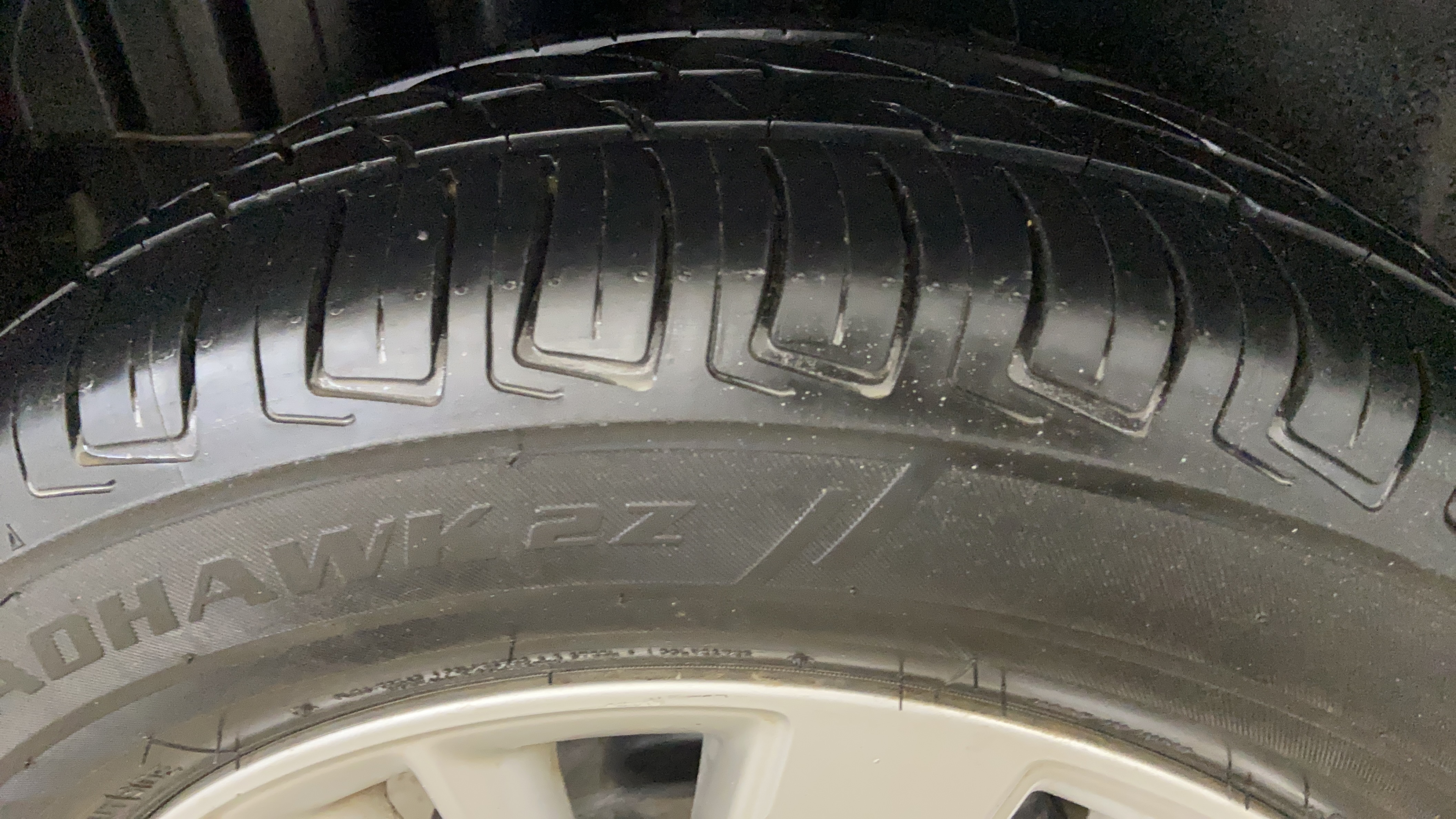 2015 Maruti Swift ZXI, Petrol, Manual, 48,517 km, Right Rear Tyre Tread