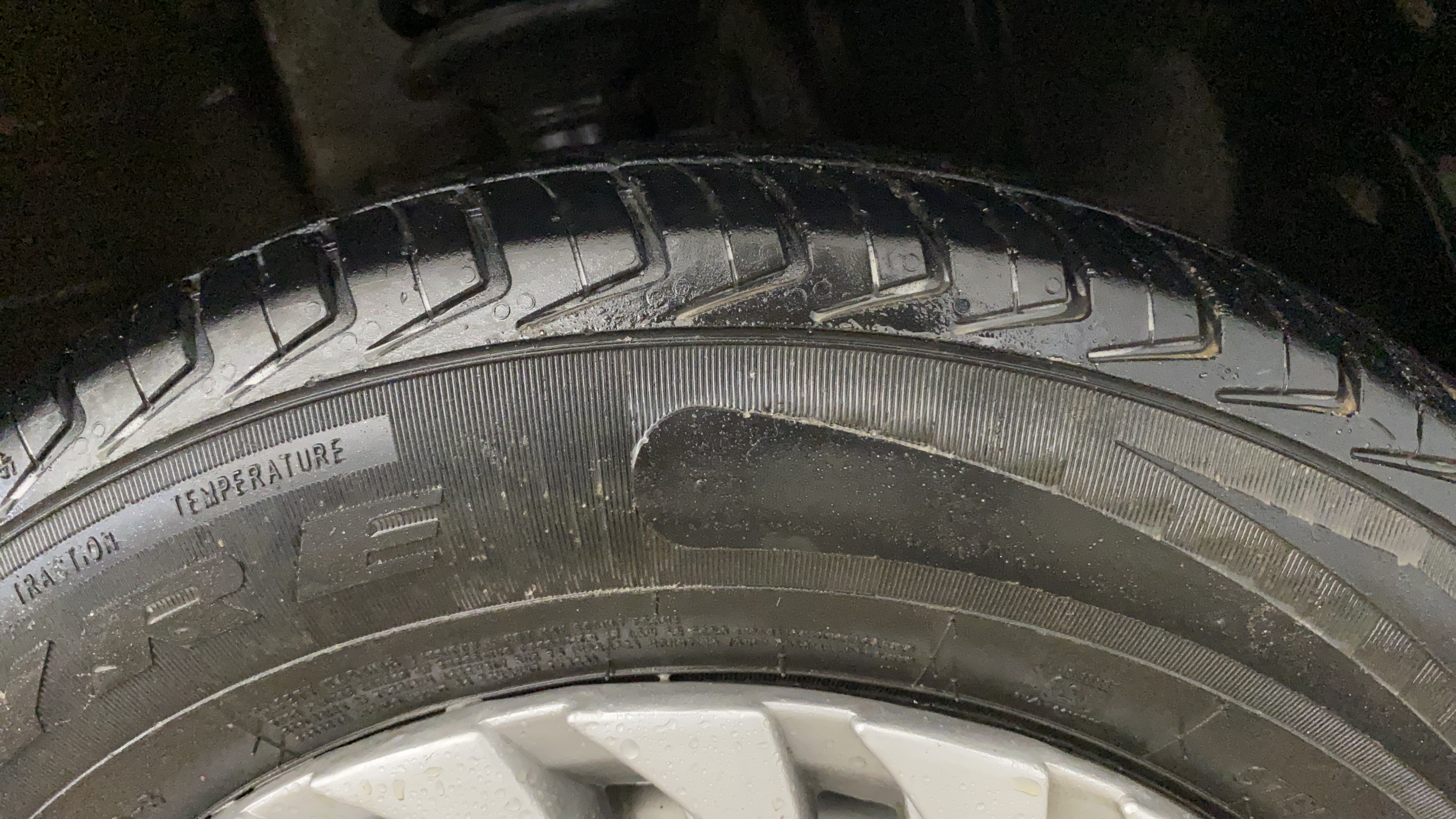 2021 Maruti New Wagon-R LXI CNG 1.0, CNG, Manual, 40,117 km, Right Front Tyre Tread