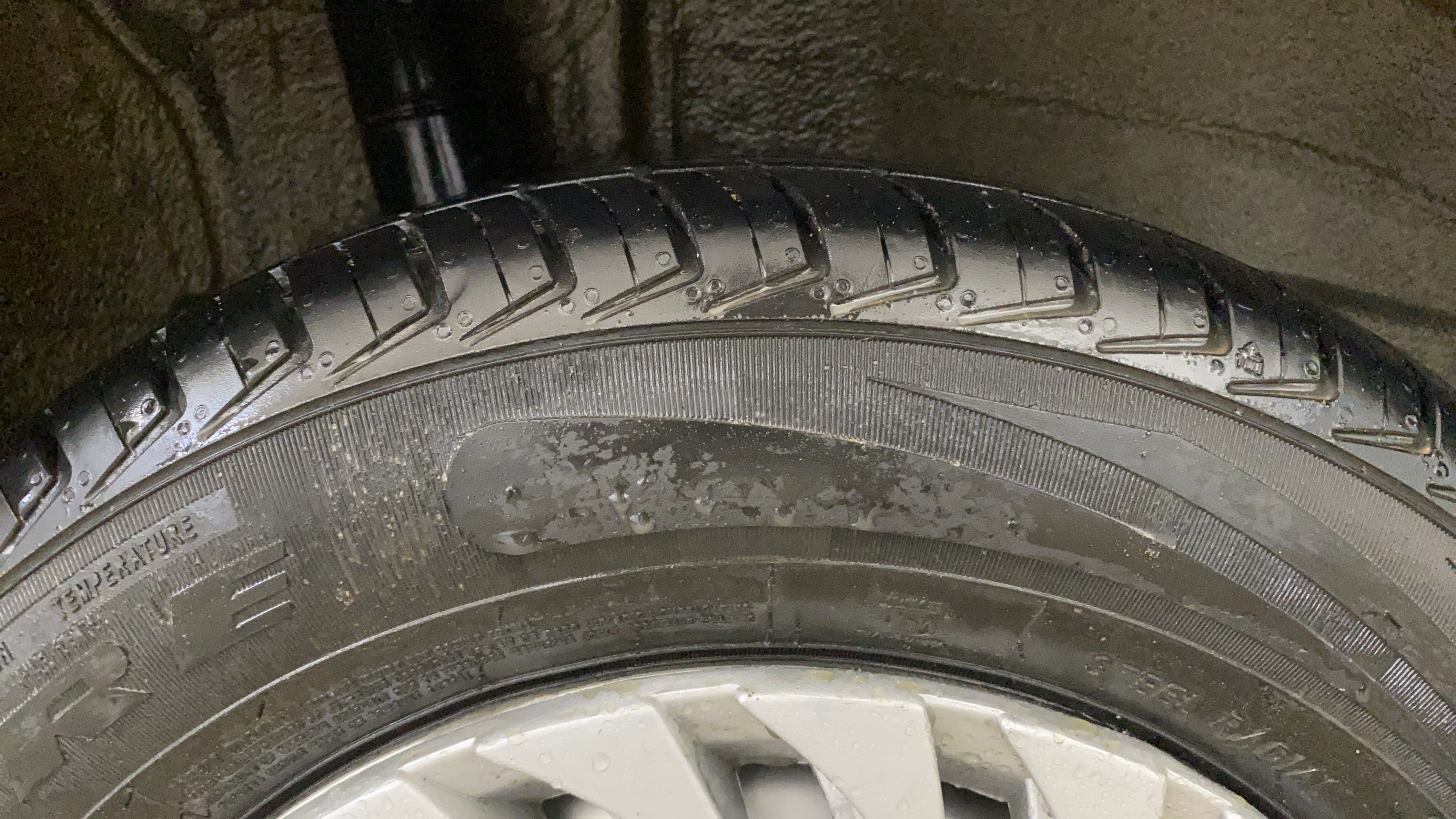 2021 Maruti New Wagon-R LXI CNG 1.0, CNG, Manual, 40,117 km, Right Rear Tyre Tread