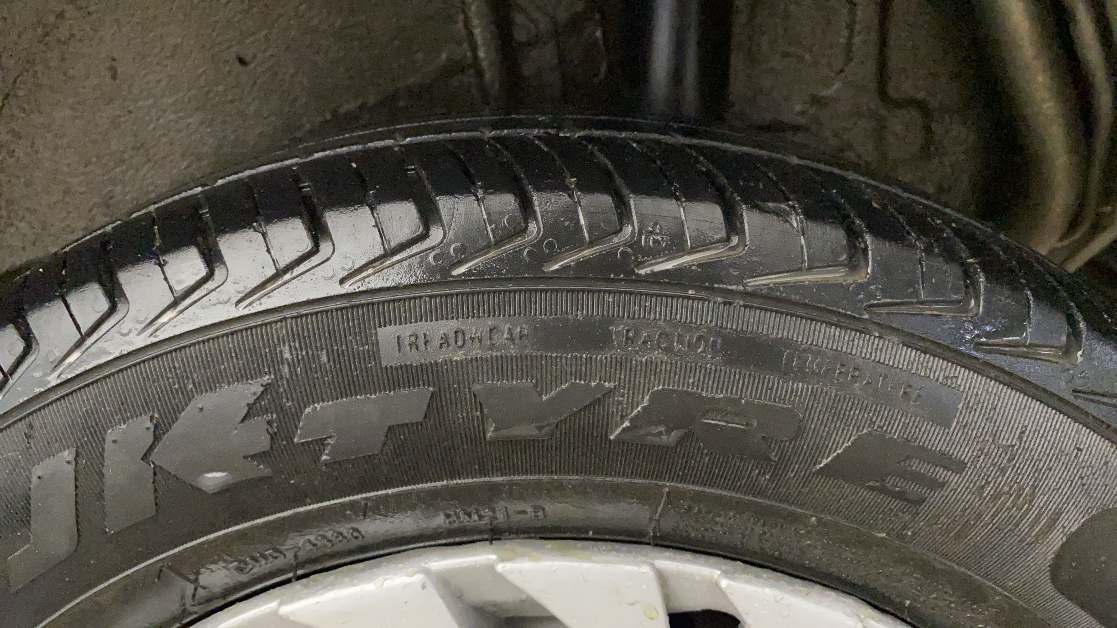 2021 Maruti New Wagon-R LXI CNG 1.0, CNG, Manual, 40,117 km, Left Rear Tyre Tread