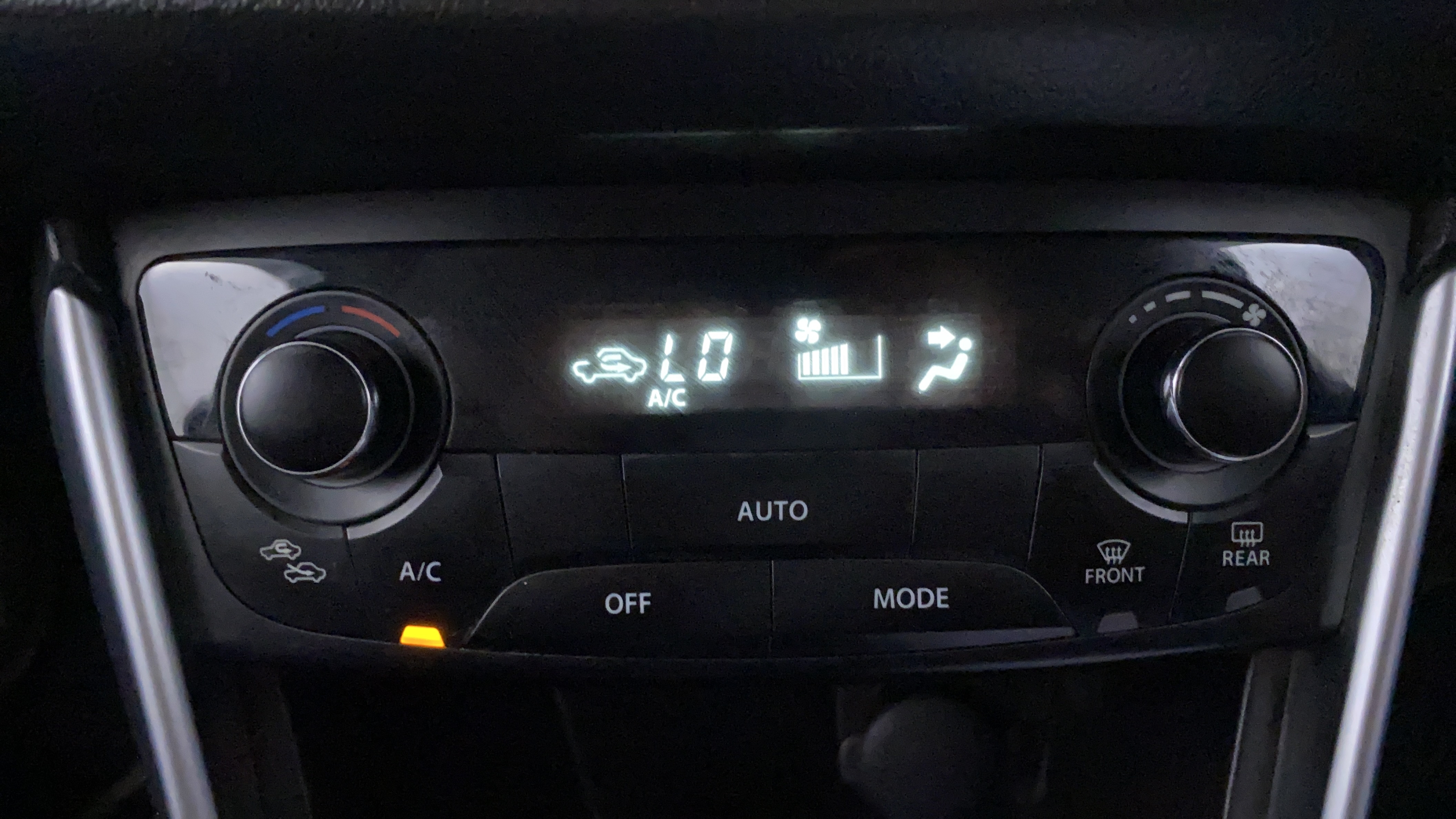 2017 Maruti S Cross ALPHA SHVS, Diesel, Manual, 36,966 km, Automatic Climate Control