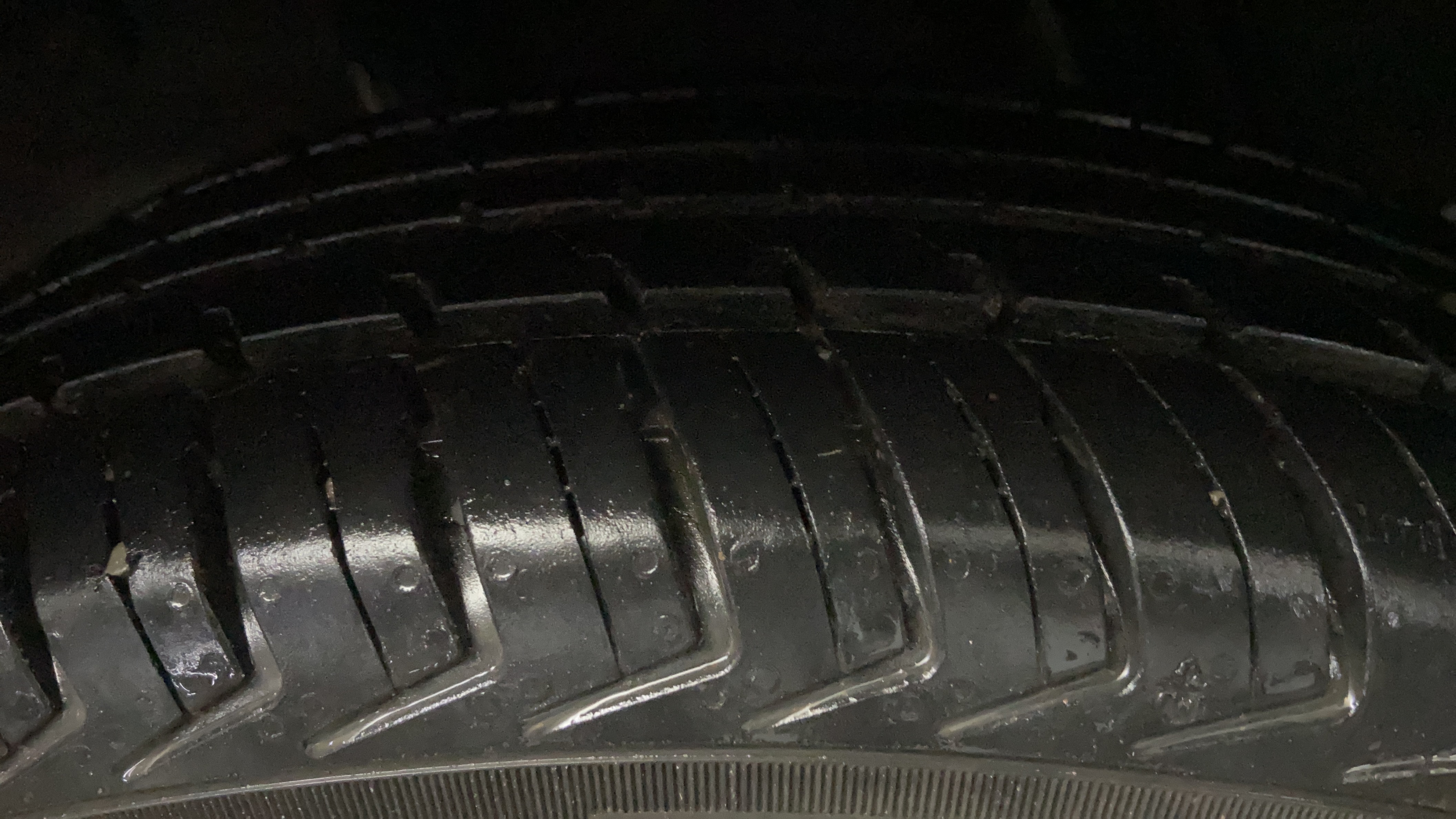 2016 Renault Kwid RXT 0.8, Petrol, Manual, 15,964 km, Right Rear Tyre Tread