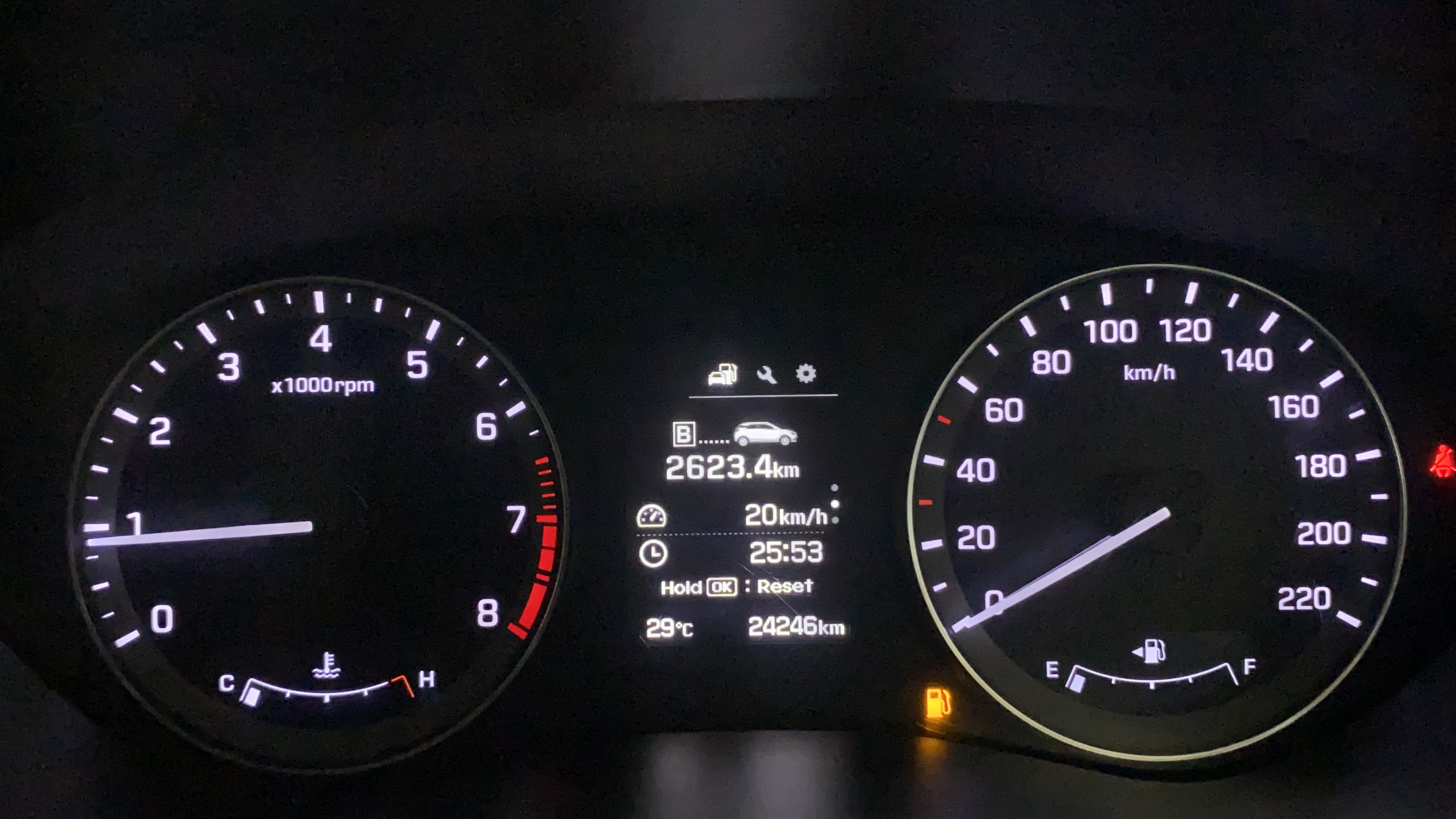 2015 Hyundai Elite i20 ASTA 1.2 (O), Petrol, Manual, 24,246 km, Odometer Image