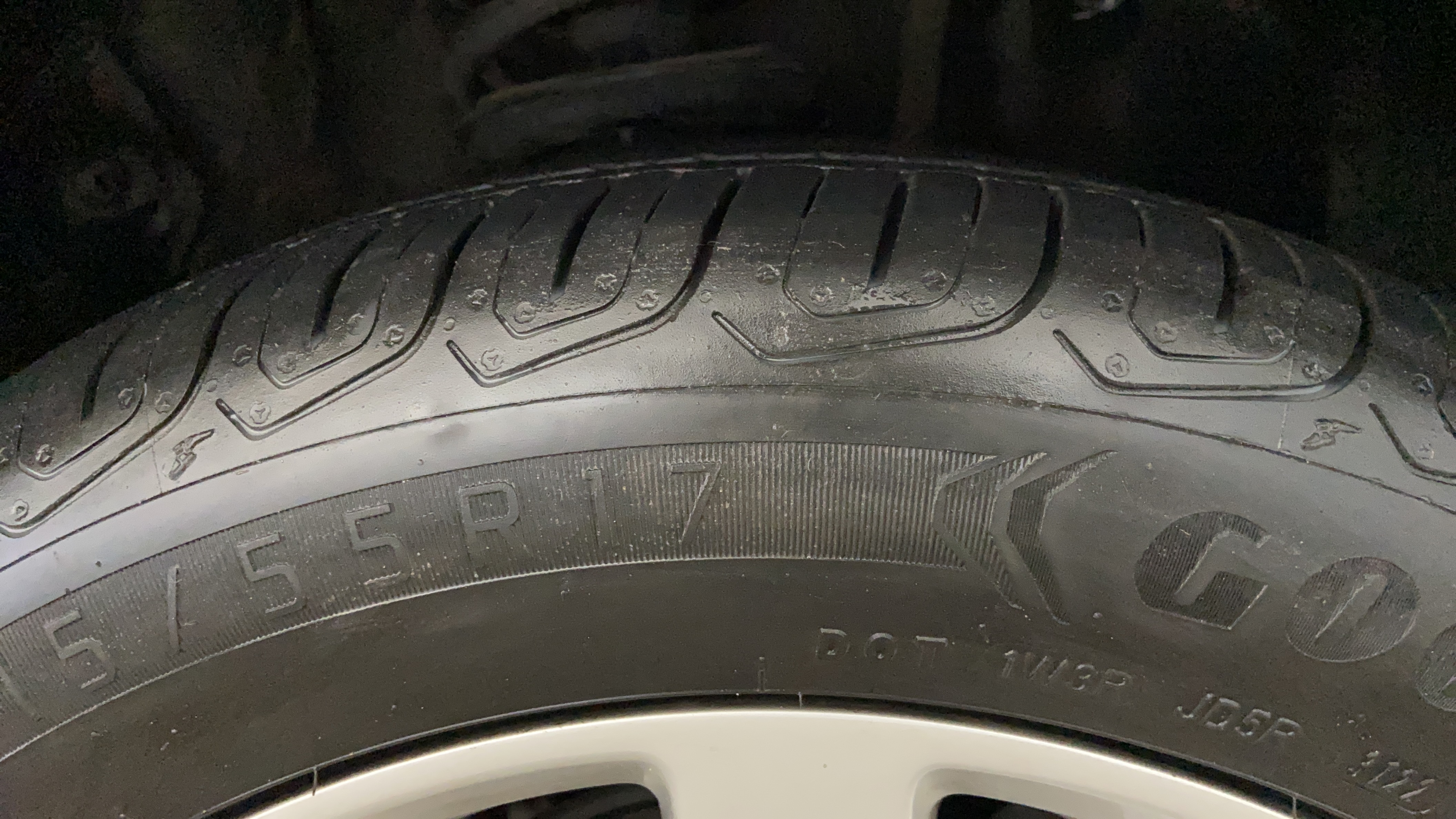 2022 MG ASTOR SMART EX 1.5 MT, Petrol, Manual, 21,506 km, Right Front Tyre Tread