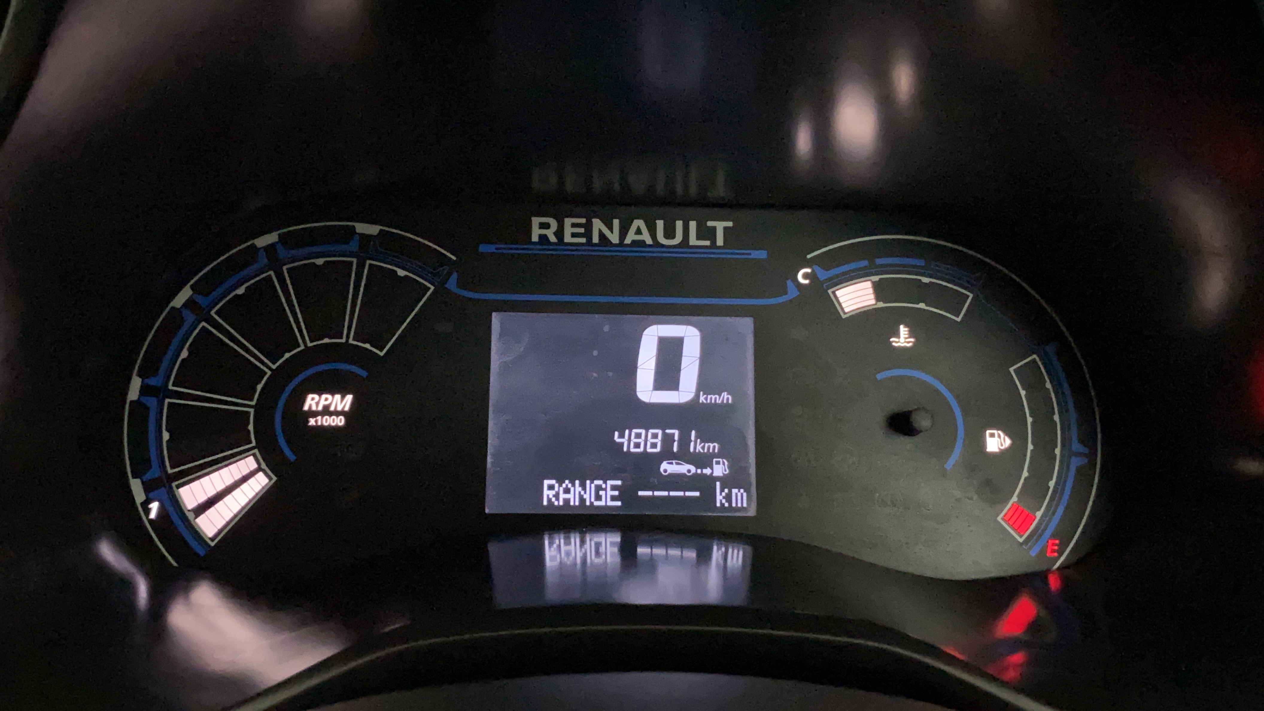 2020 Renault TRIBER RXT, Petrol, Manual, 48,870 km, Odometer Image